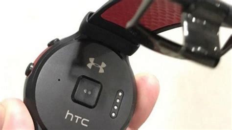 H­T­C­ ­H­a­l­f­b­e­a­k­ ­a­k­ı­l­l­ı­ ­s­a­a­t­ ­g­ö­r­ü­l­d­ü­!­